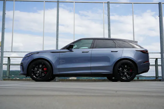 Land Rover RANGE ROVER VELAR SV AUTOBIOGRAPHY DYNAMIC EDITION BLACK AUTOMATIC l 550 PS