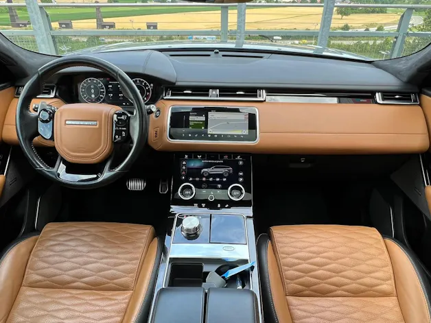 Land Rover RANGE ROVER VELAR SV AUTOBIOGRAPHY DYNAMIC EDITION BLACK AUTOMATIC l 550 PS