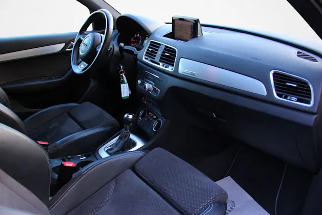 AUDI Q3 2.0 TDI sport quattro S-tronic