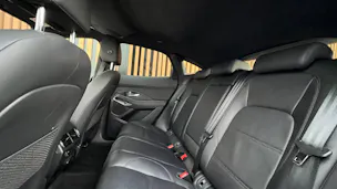 Jaguar E-PACE 2.0d D165 R-DYNAMIK AWD BLACK l 163 PS