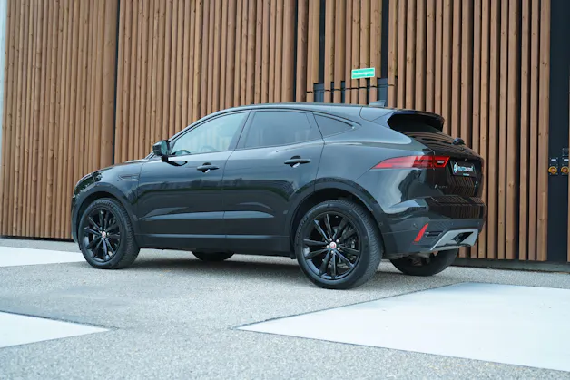 Jaguar E-PACE 2.0d D165 R-DYNAMIK AWD BLACK l 163 PS