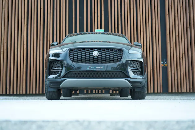 Jaguar E-PACE 2.0d D165 R-DYNAMIK AWD BLACK l 163 PS