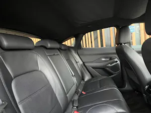 Jaguar E-PACE 2.0d D165 R-DYNAMIK AWD BLACK l 163 PS