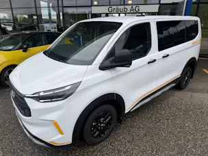 FORD Transit Custom Combi 320 L1H1 Trail Automat 4x4