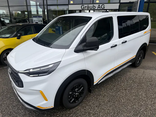 FORD Transit Custom Combi 320 L1H1 Trail Automat 4x4