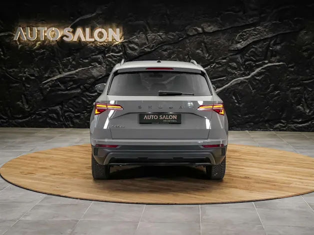 SKODA Karoq 1.5 TSI Selection DSG *Sitzheizung*Lenkradheizung*Rückfahrkamera*