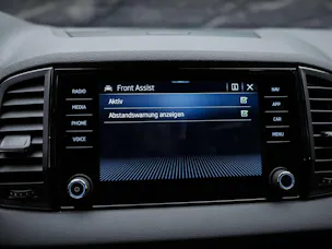 SKODA Karoq 1.5 TSI Selection DSG *Sitzheizung*Lenkradheizung*Rückfahrkamera*