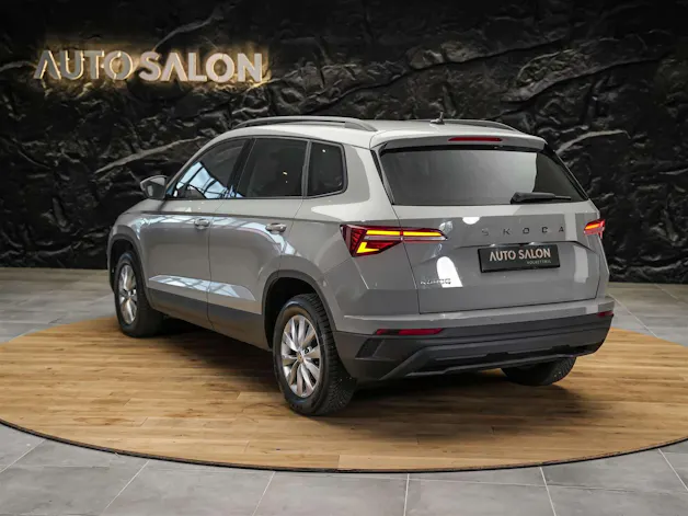 SKODA Karoq 1.5 TSI Selection DSG *Sitzheizung*Lenkradheizung*Rückfahrkamera*