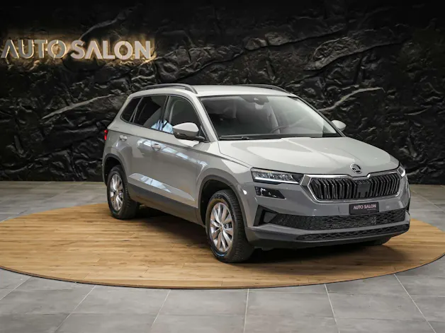 SKODA Karoq 1.5 TSI Selection DSG *Sitzheizung*Lenkradheizung*Rückfahrkamera*