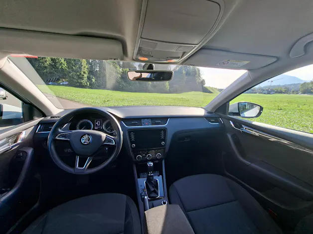 SKODA Octavia Combi 2.0 TDI Style 4x4 *Anhängerkupplung+8-fach bereift+frisch ab MFK*