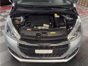 PEUGEOT 208 1.2 PureTech Allure EAT6
