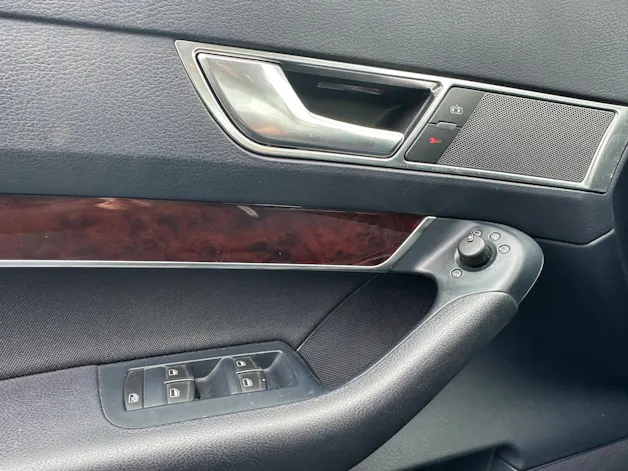 AUDI A6 3.2 V6 FSI QUATTRO l 255 PS