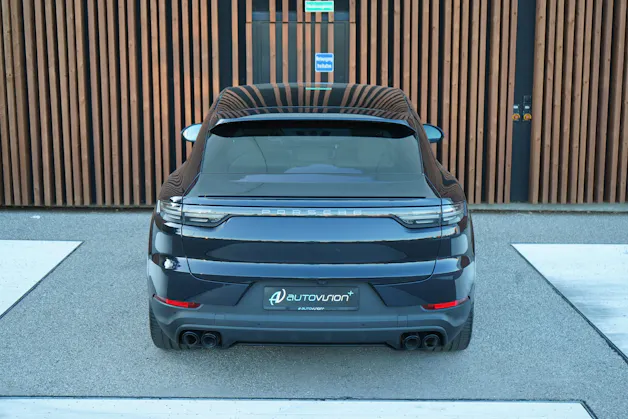 PORSCHE CAYENNE COUPÉ E-HYBRID PLATINUM EDITION l 462 PS