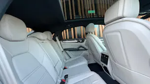 PORSCHE CAYENNE COUPÉ E-HYBRID PLATINUM EDITION l 462 PS