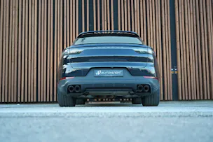 PORSCHE CAYENNE COUPÉ E-HYBRID PLATINUM EDITION l 462 PS