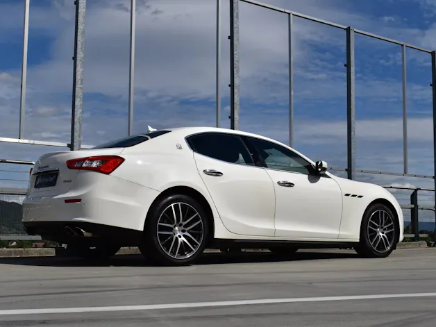 MASERATI GHIBLI D 3.0 V6 GRANSPORT AUTOMATICA l 275 PS