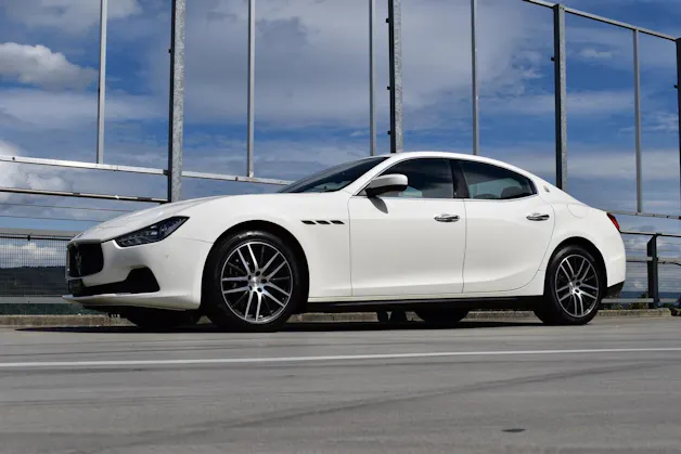 MASERATI GHIBLI D 3.0 V6 GRANSPORT AUTOMATICA l 275 PS
