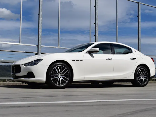 MASERATI GHIBLI D 3.0 V6 GRANSPORT AUTOMATICA l 275 PS