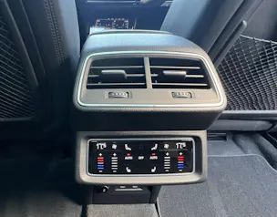 AUDI Q8 SPORTBACK 55 E-TRON BLACK EDITION QUATTRO l 408 PS