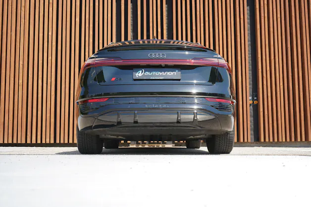 AUDI Q8 SPORTBACK 55 E-TRON BLACK EDITION QUATTRO l 408 PS