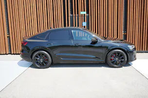 AUDI Q8 SPORTBACK 55 E-TRON BLACK EDITION QUATTRO l 408 PS