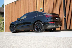 AUDI Q8 SPORTBACK 55 E-TRON BLACK EDITION QUATTRO l 408 PS