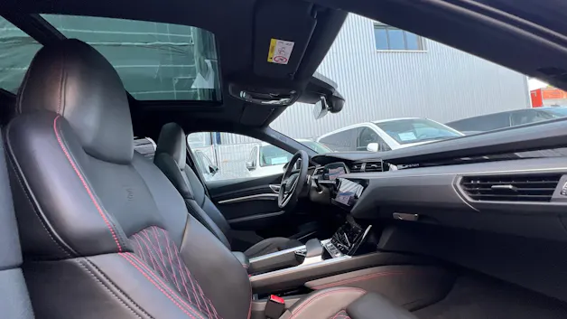AUDI Q8 SPORTBACK 55 E-TRON BLACK EDITION QUATTRO l 408 PS