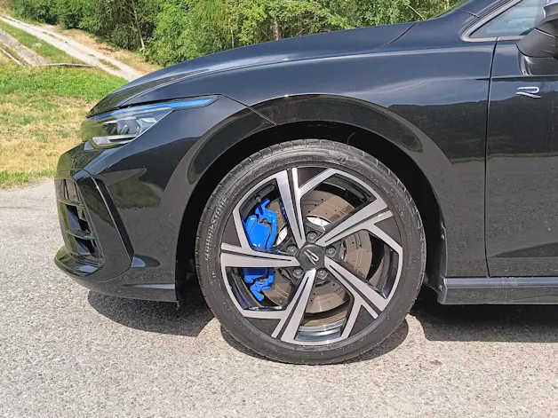VW Golf 2.0 TSI R DSG 4 Motion