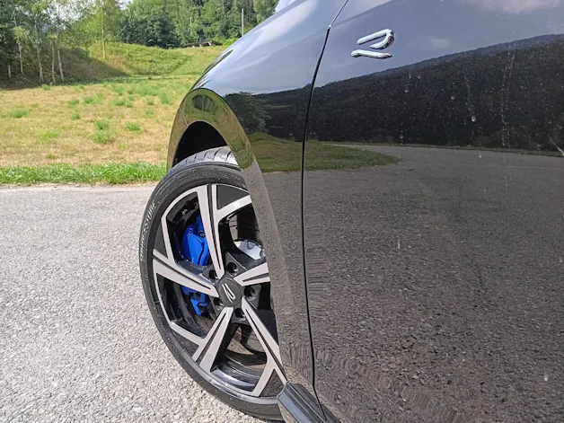 VW Golf 2.0 TSI R DSG 4 Motion