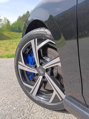 VW Golf 2.0 TSI R DSG 4 Motion