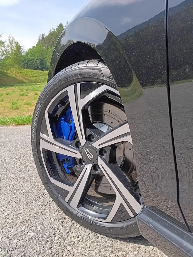 VW Golf 2.0 TSI R DSG 4 Motion