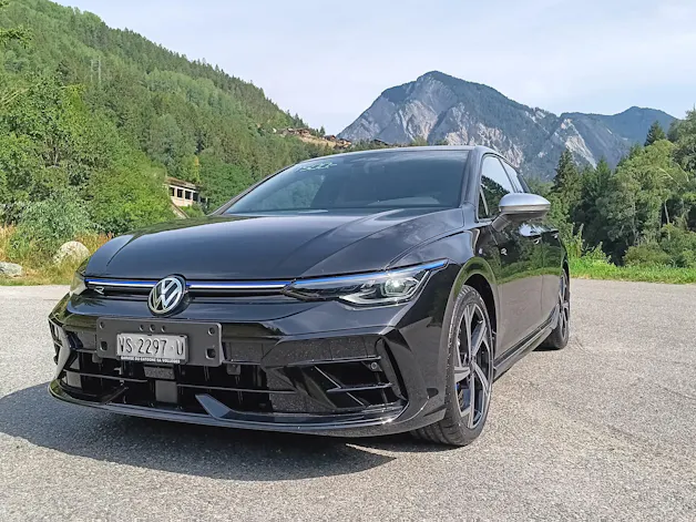 VW Golf 2.0 TSI R DSG 4 Motion