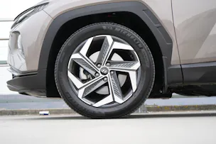 HYUNDAI TUCSON 1.6 CRDI 48V VERTEX 4WD DCT l 136 PS
