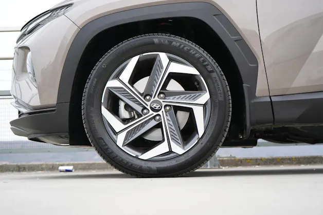 HYUNDAI TUCSON 1.6 CRDI 48V VERTEX 4WD DCT l 136 PS