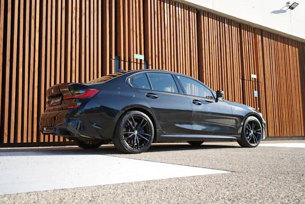 BMW M340d xDRIVE 48V STEPTRONIC M SPORT BLACK l 340 PS