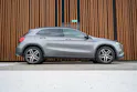 MERCEDES-BENZ GLA 200 NIGHT STAR 7G-DCT l 156 PS