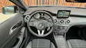 MERCEDES-BENZ GLA 200 NIGHT STAR 7G-DCT l 156 PS