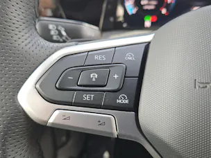 VW Golf 2.0 TSI R-Line DSG 4 Motion