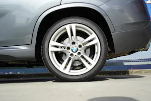 BMW X1 xDRIVE 25d STEPTRONIC M SPORT PLUS l 218 PS