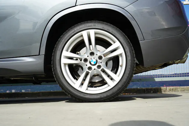 BMW X1 xDRIVE 25d STEPTRONIC M SPORT PLUS l 218 PS