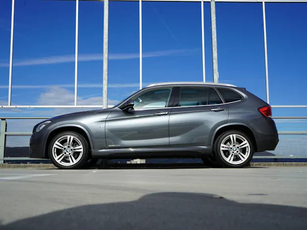 BMW X1 xDRIVE 25d STEPTRONIC M SPORT PLUS l 218 PS
