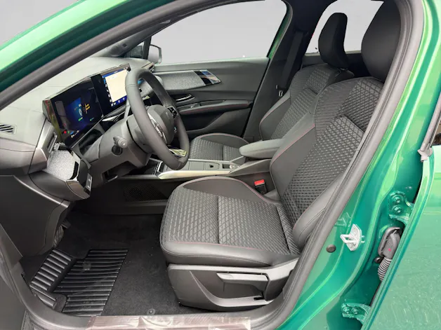 RENAULT Clio 1.8 E-Tech Techno