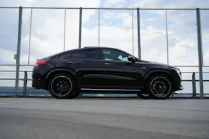 MERCEDES-BENZ GLE COUPÉ 53 AMG BLACK 4MATIC+ SPEEDSHIFT l 435 PS