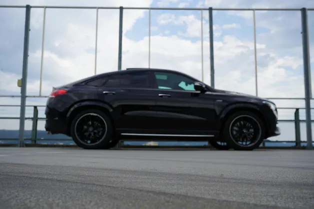 MERCEDES-BENZ GLE COUPÉ 53 AMG BLACK 4MATIC+ SPEEDSHIFT l 435 PS