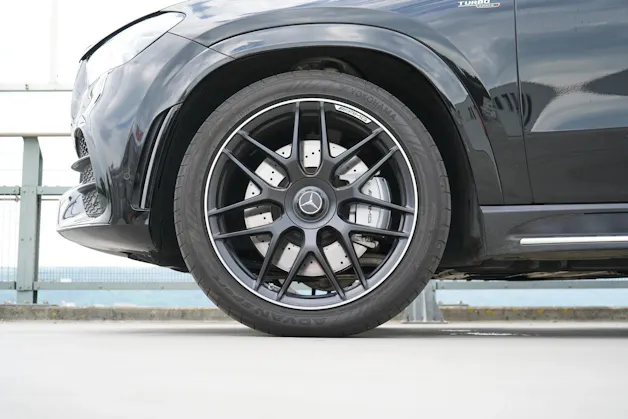 MERCEDES-BENZ GLE COUPÉ 53 AMG BLACK 4MATIC+ SPEEDSHIFT l 435 PS