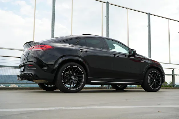 MERCEDES-BENZ GLE COUPÉ 53 AMG BLACK 4MATIC+ SPEEDSHIFT l 435 PS