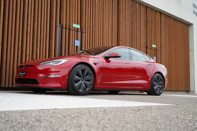 Tesla MODEL S 100 kWh PLAID BLACK l 1268 PS