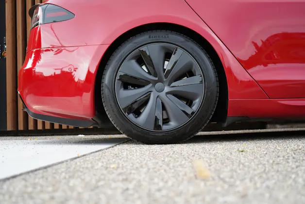 Tesla MODEL S 100 kWh PLAID BLACK l 1268 PS