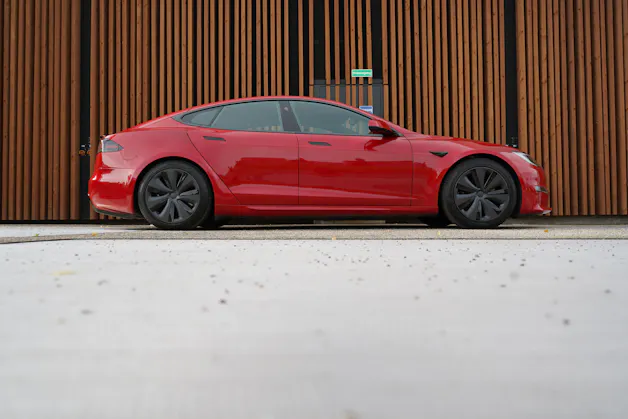 Tesla MODEL S 100 kWh PLAID BLACK l 1268 PS