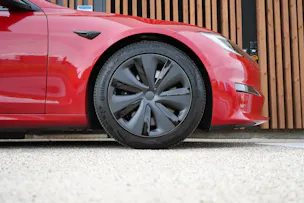Tesla MODEL S 100 kWh PLAID BLACK l 1268 PS